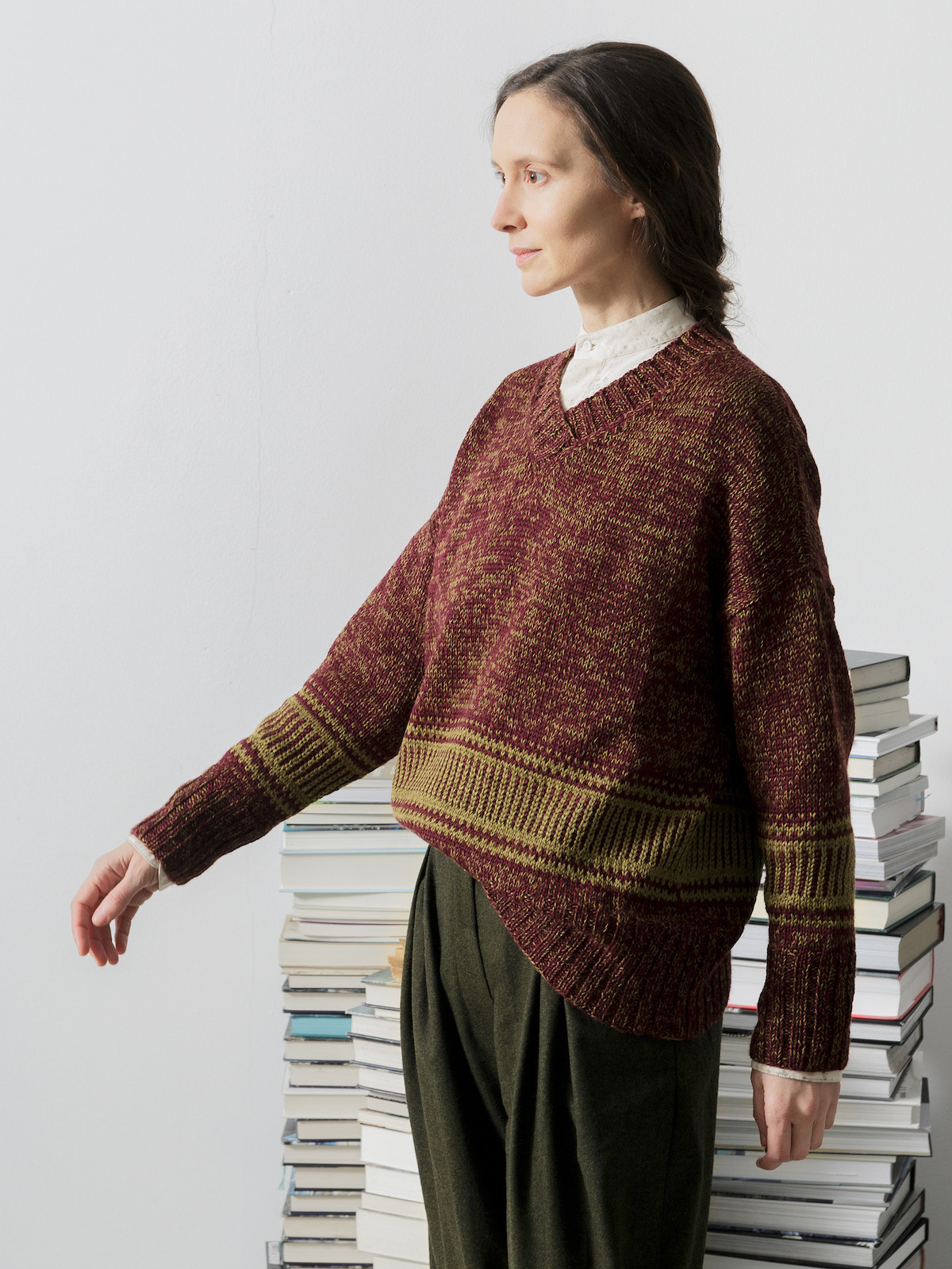 V-neck jacquard sweater Image