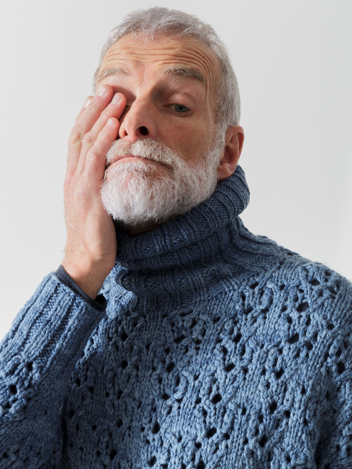 High-neck lacy sweater Image