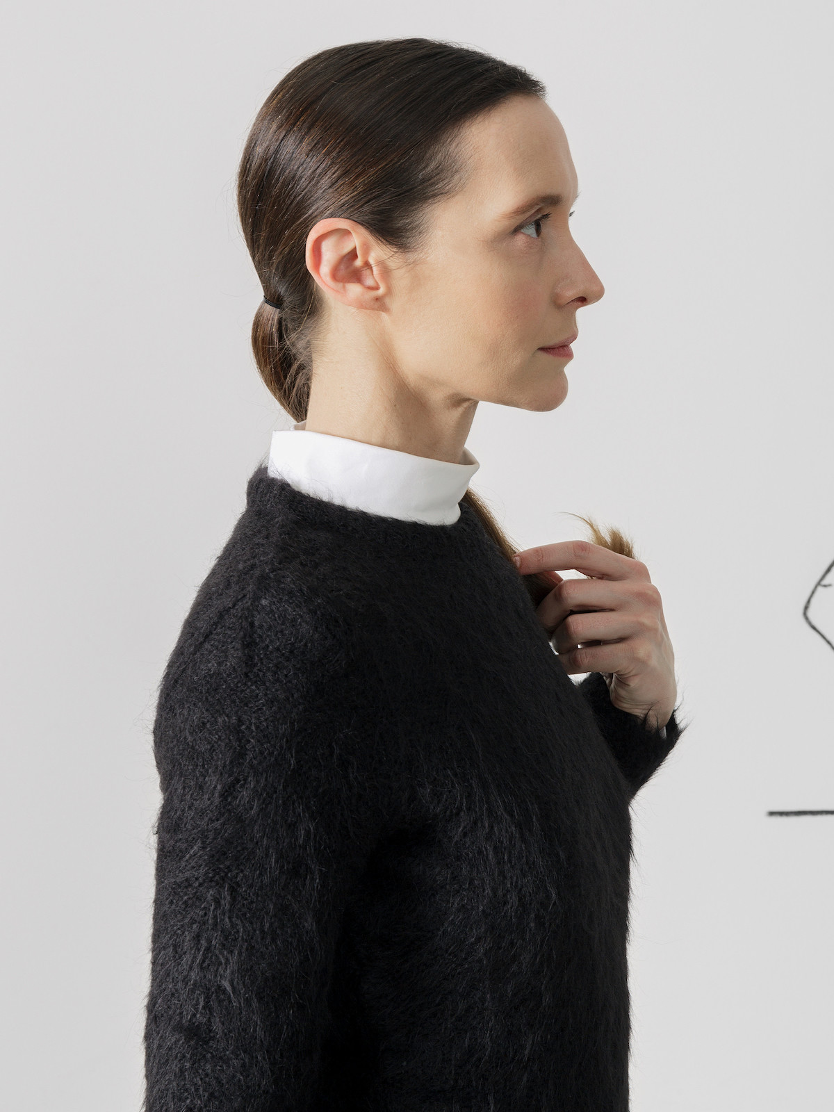 Suri sweater Image