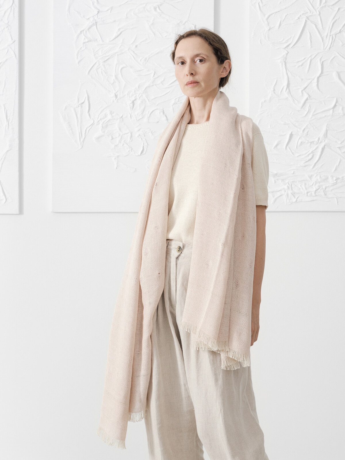 Handloomed scarf Image Handloomed scarf Image