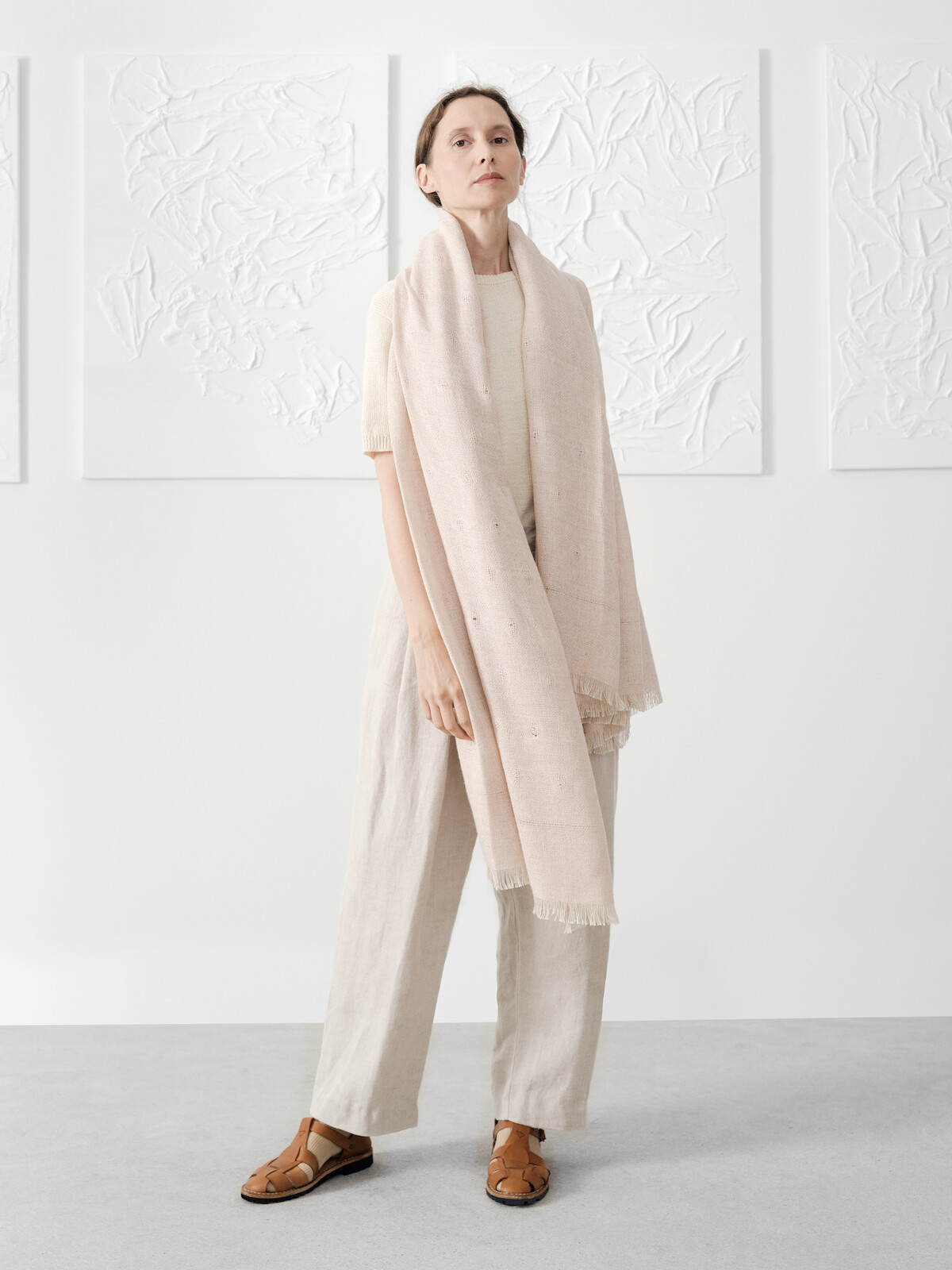 Handloomed scarf Image Handloomed scarf Image