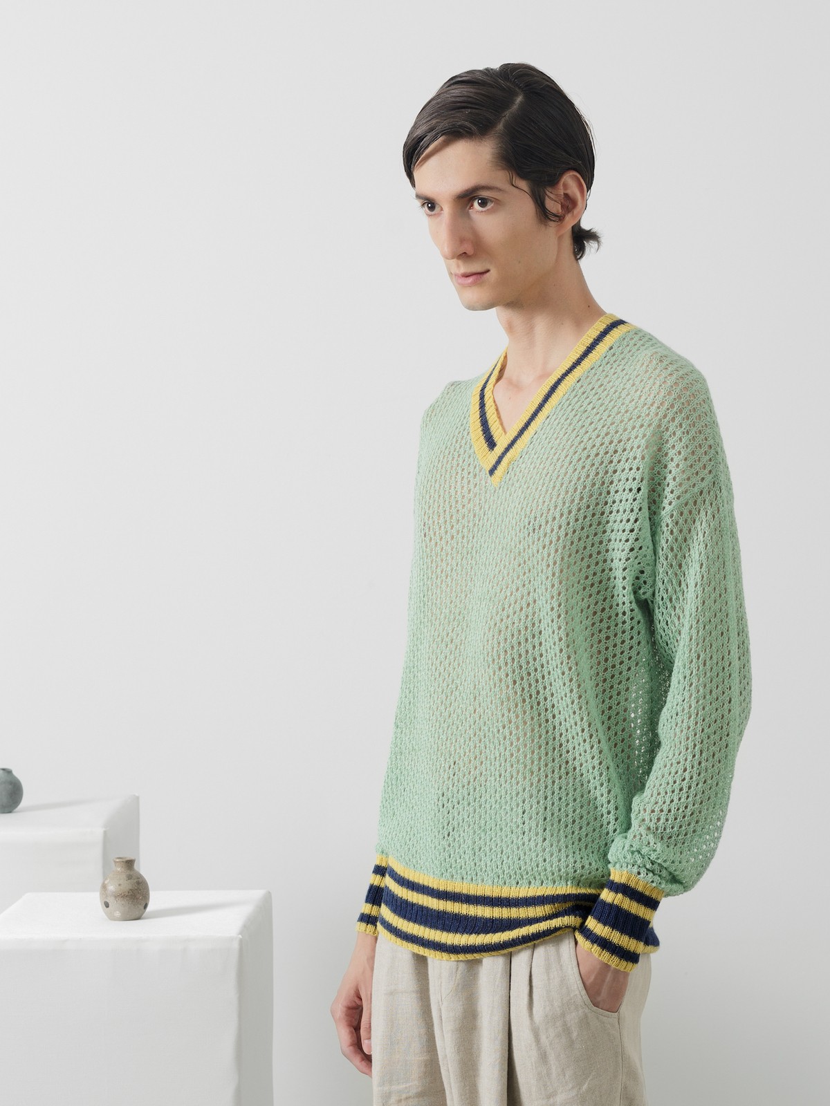 Oversized v-neck sweater Image