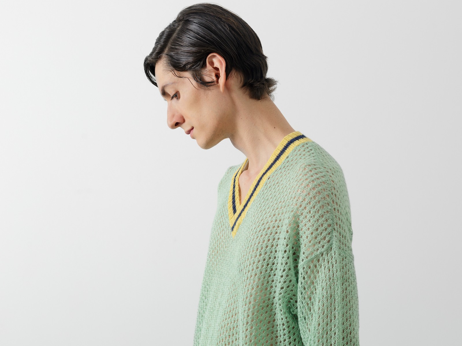 Oversized v-neck sweater Image