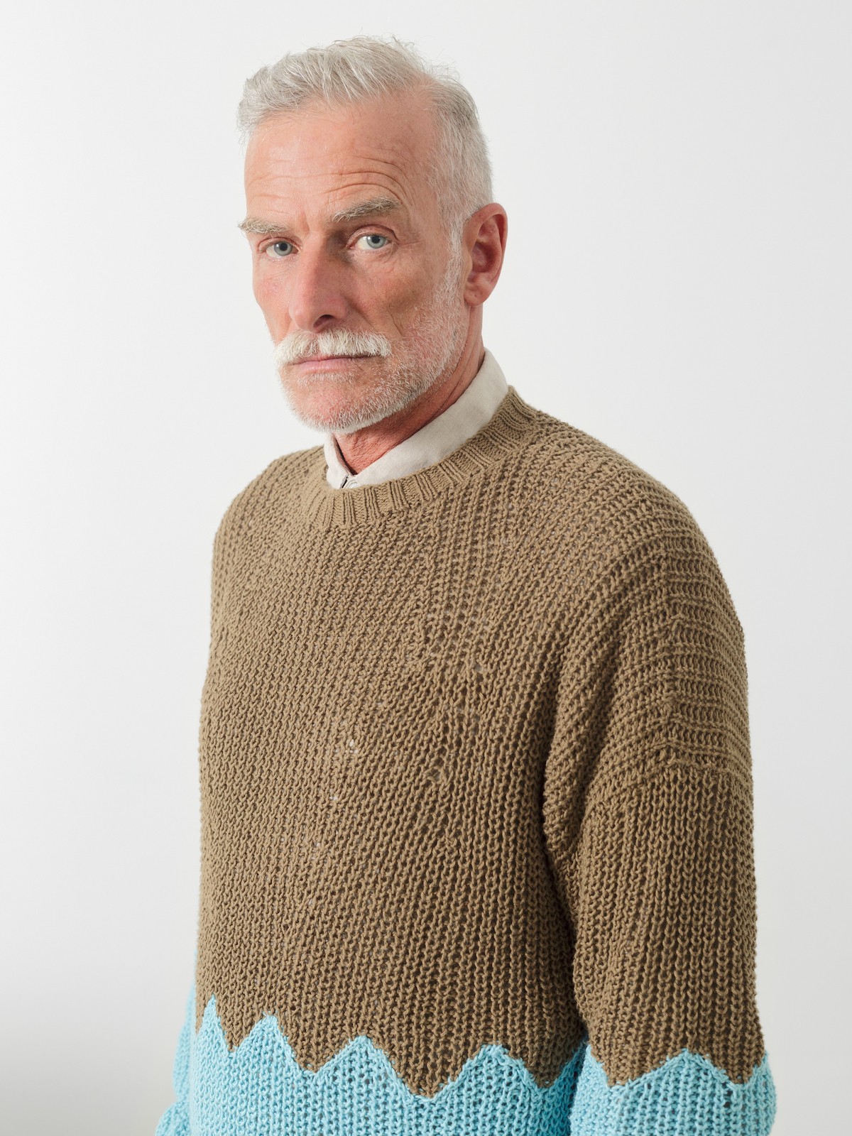 Two tones fisherman sweater Image