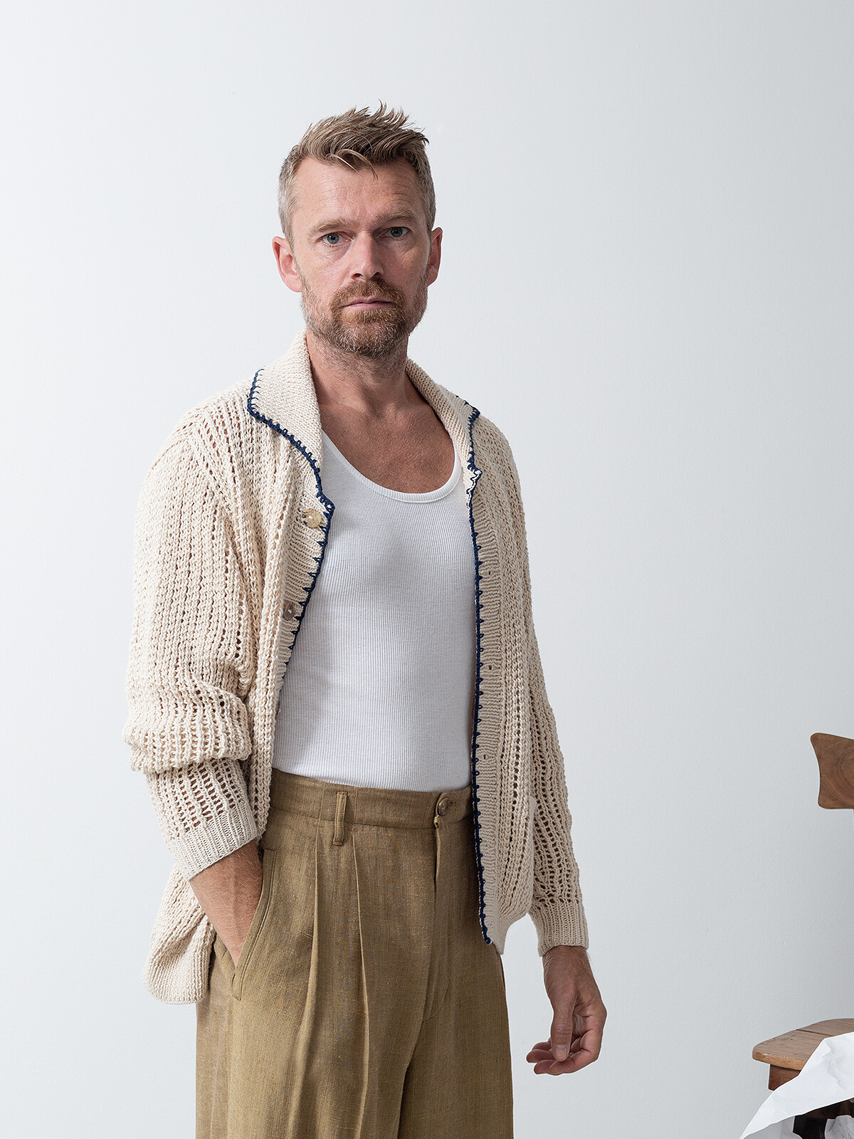 Collar cardigan Image Collar cardigan Image