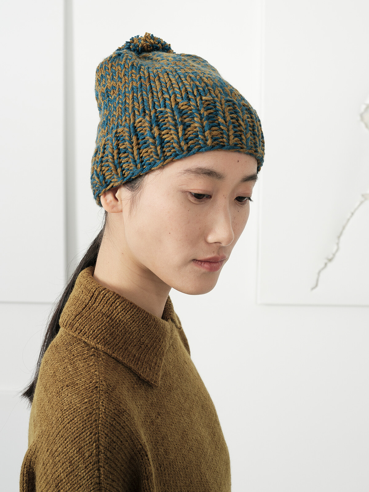 Pompom beanie Image