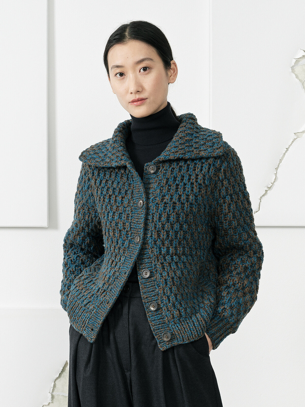 Collar bomber cardigan Image