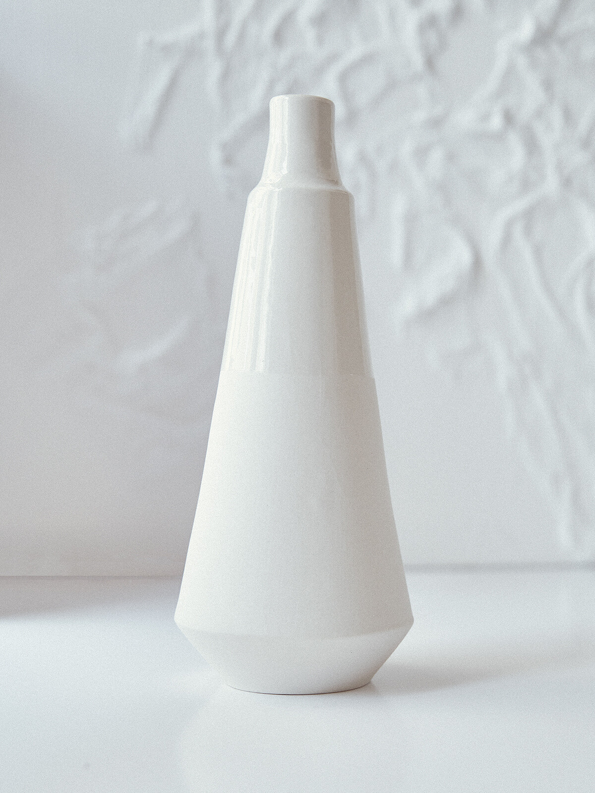 Thread vessel | Glazed Image