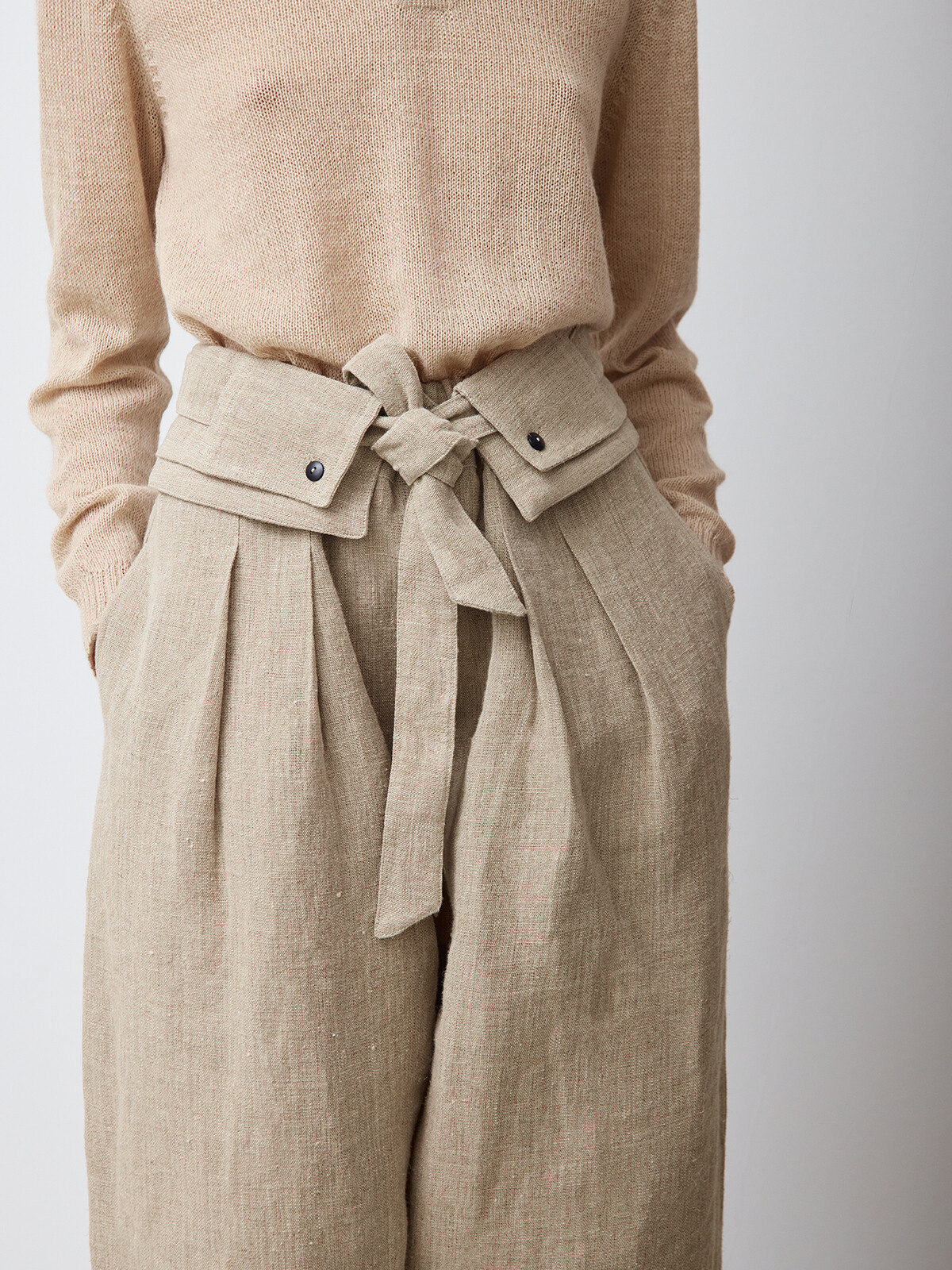 Raw linen pleated trousers with belt Image