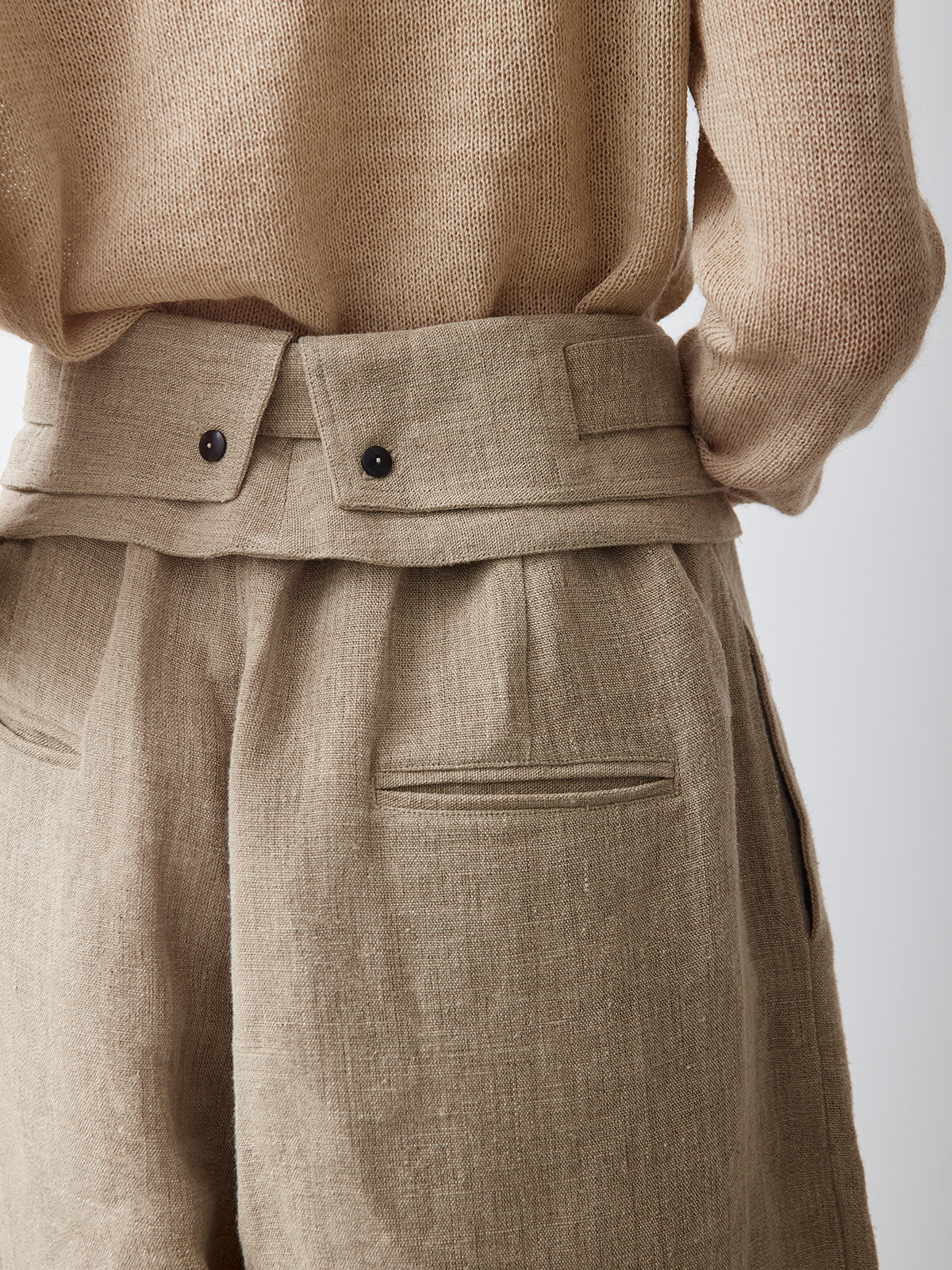 Raw linen pleated trousers with belt Image
