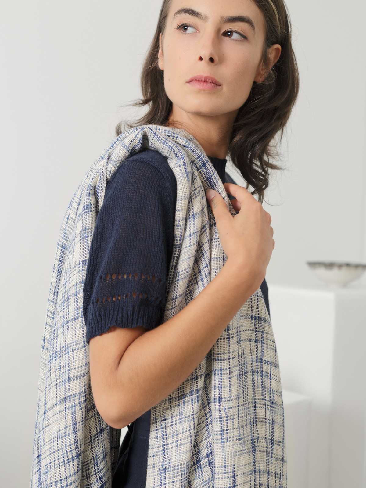 Handloomed scarf Image Handloomed scarf Image