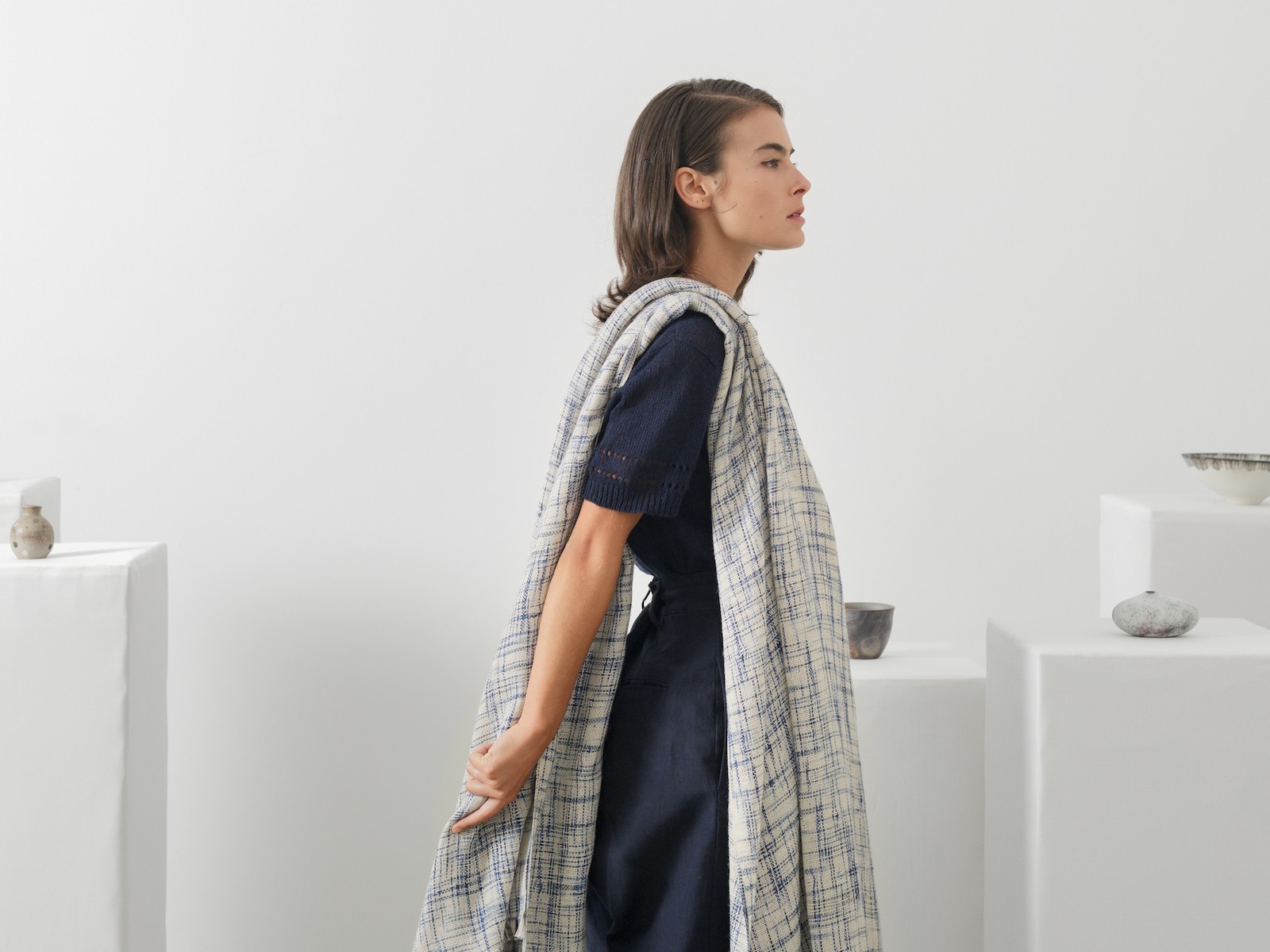 Handloomed scarf Image Handloomed scarf Image