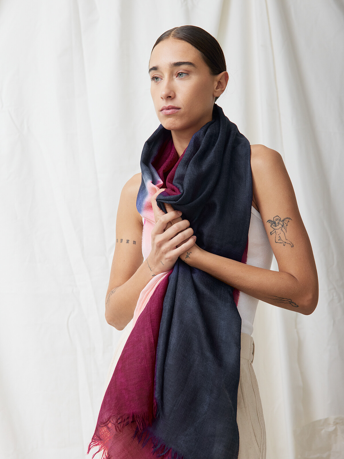 Handpainted scarf Image