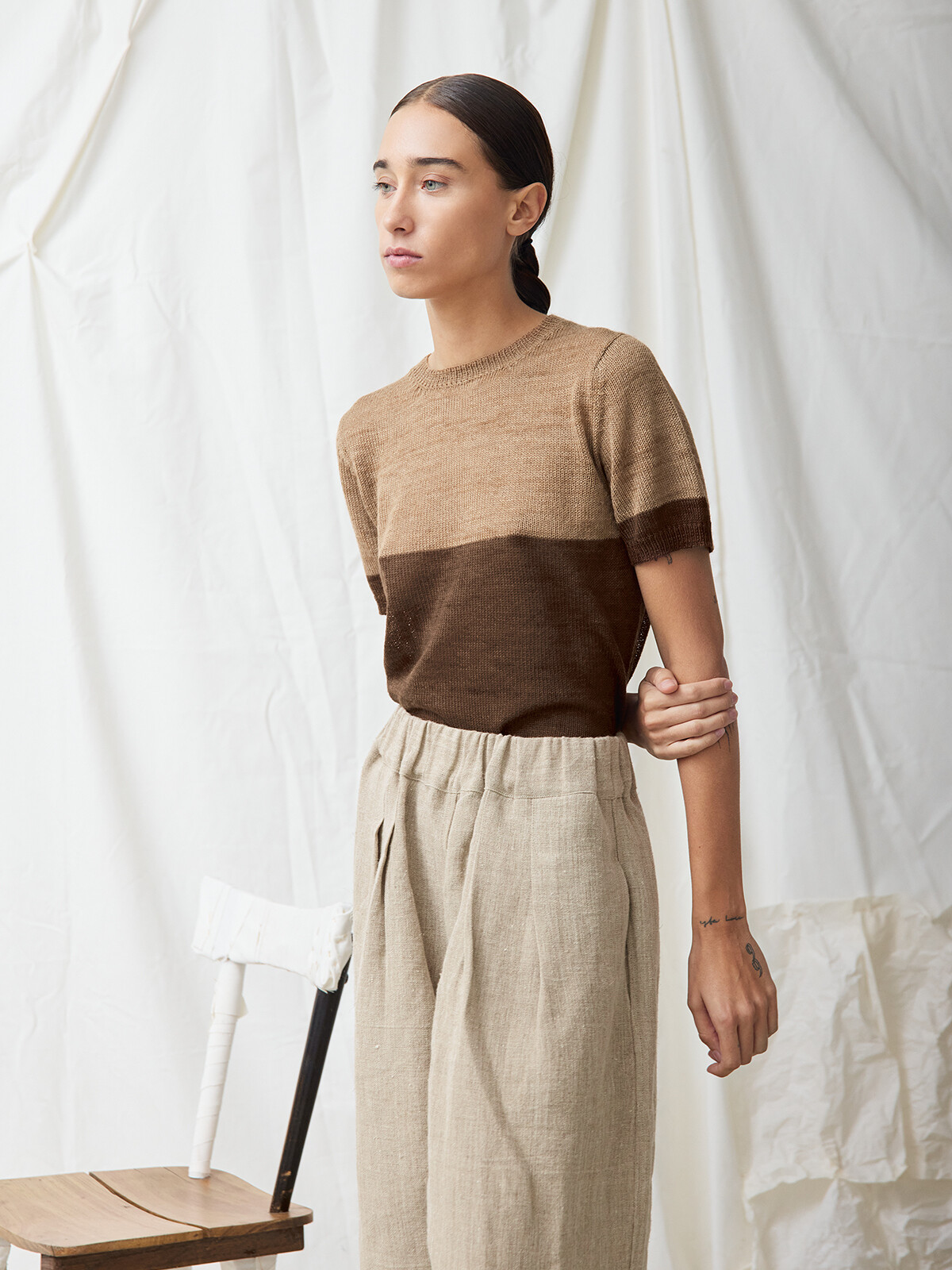 Color-block t-shirt Image Color-block t-shirt Image