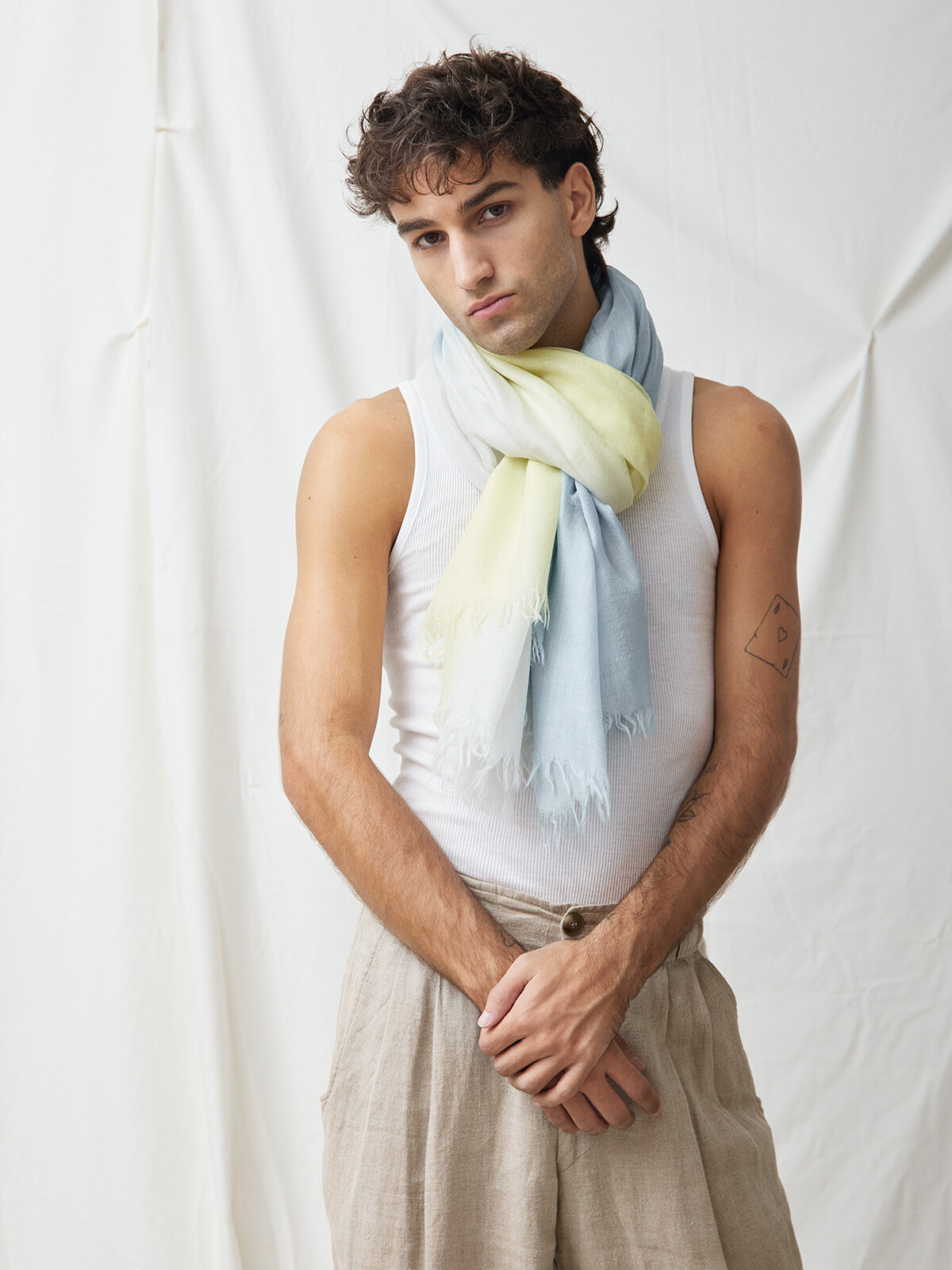 Handpainted scarf Image