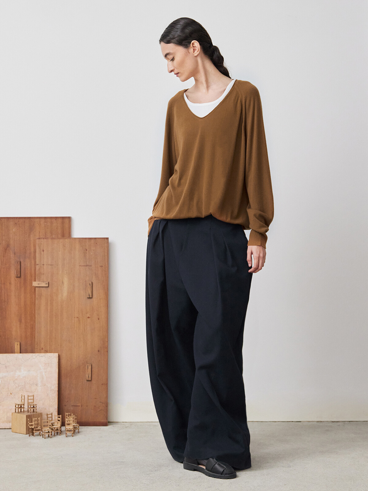 Vicuña v-round sweater Image