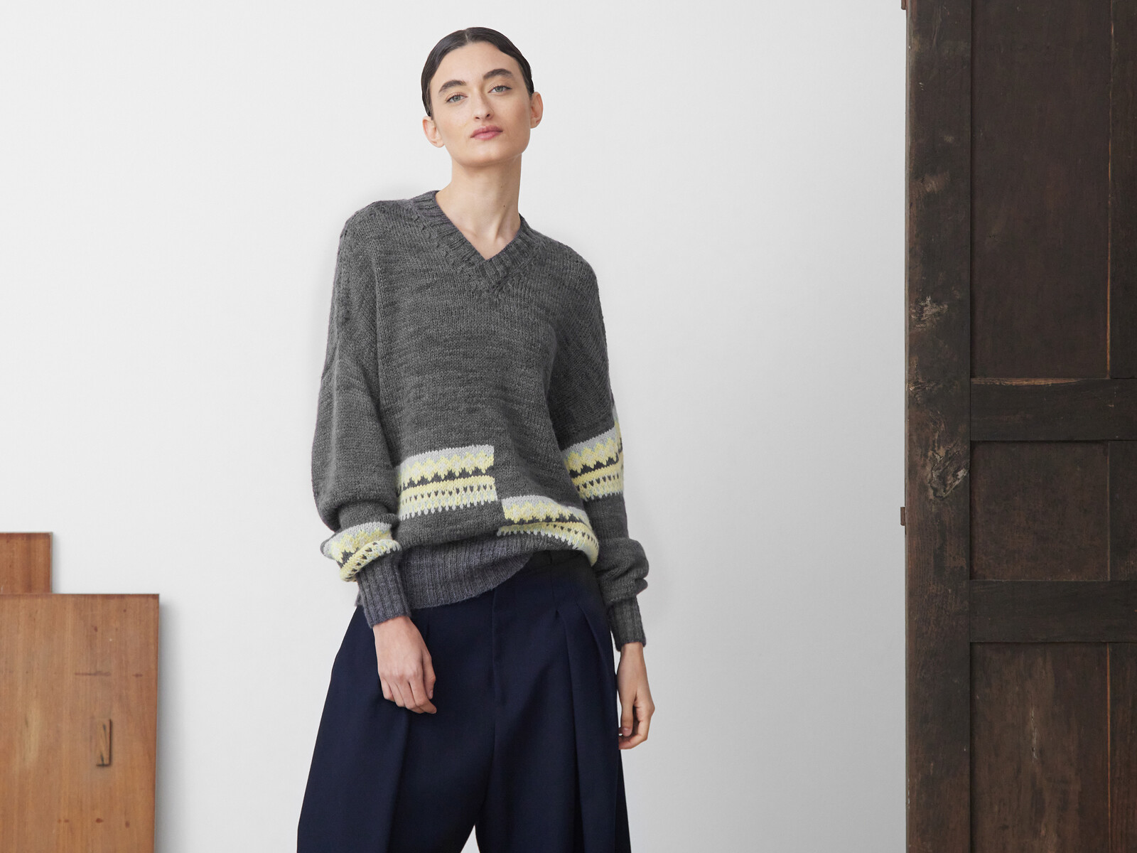 V-neck jacquard sweater Image