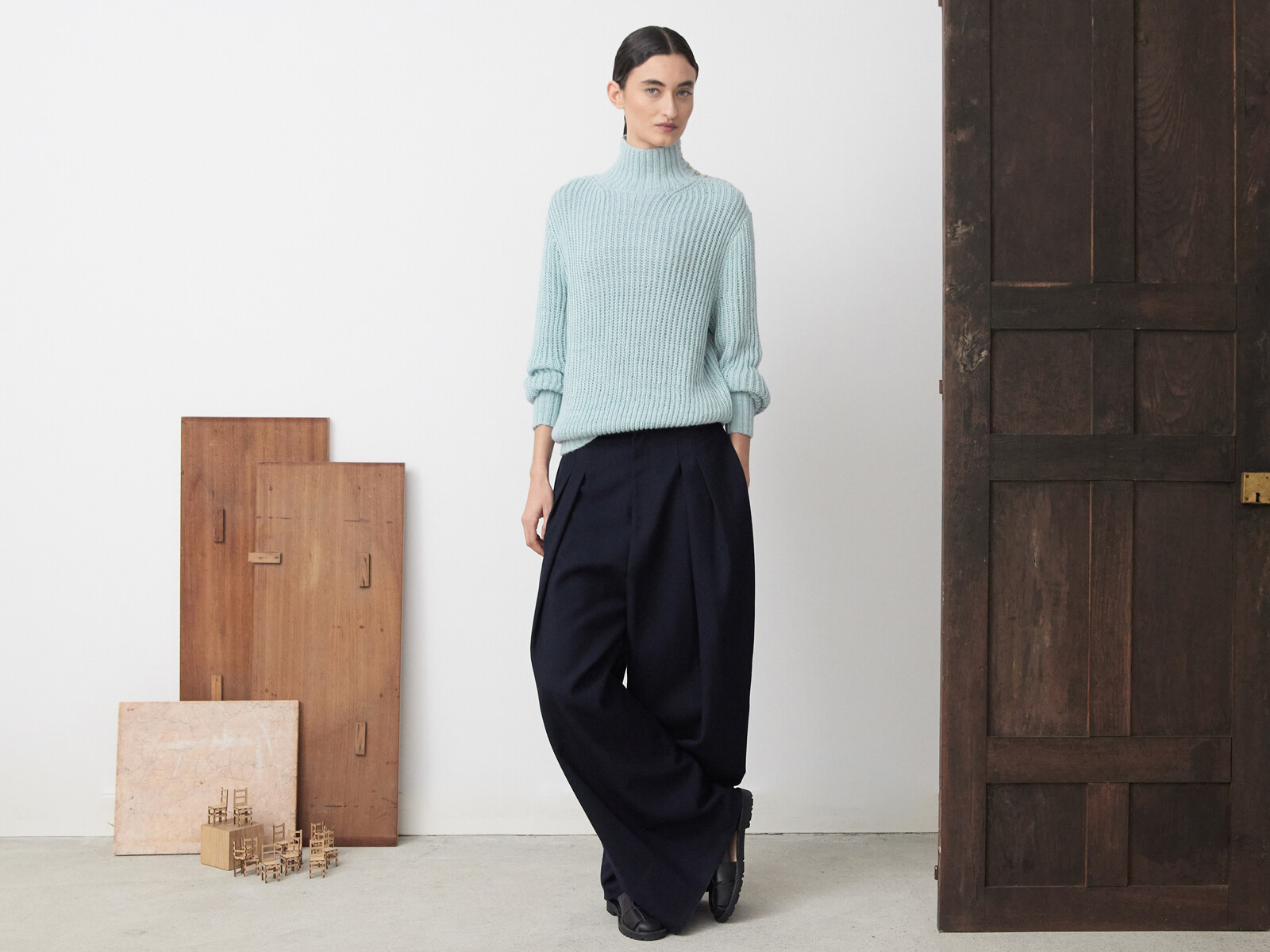 Funnel buttoned sweater Image