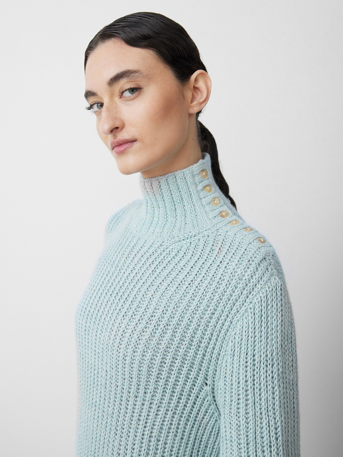 Funnel buttoned sweater Image