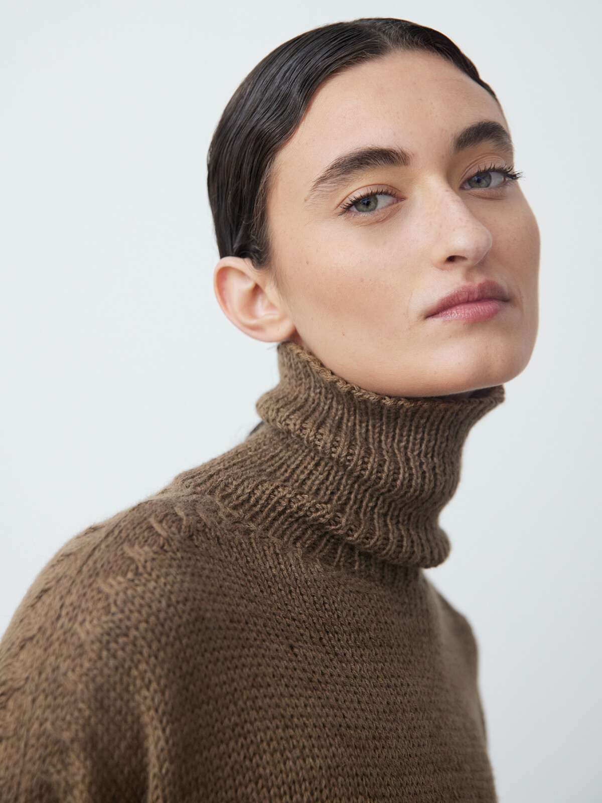 High-neck sweater Image