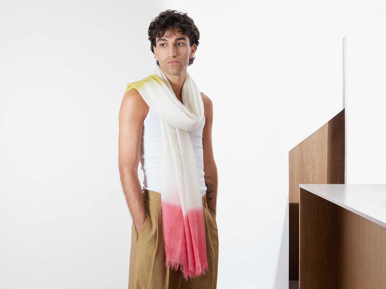Handpainted scarf Image