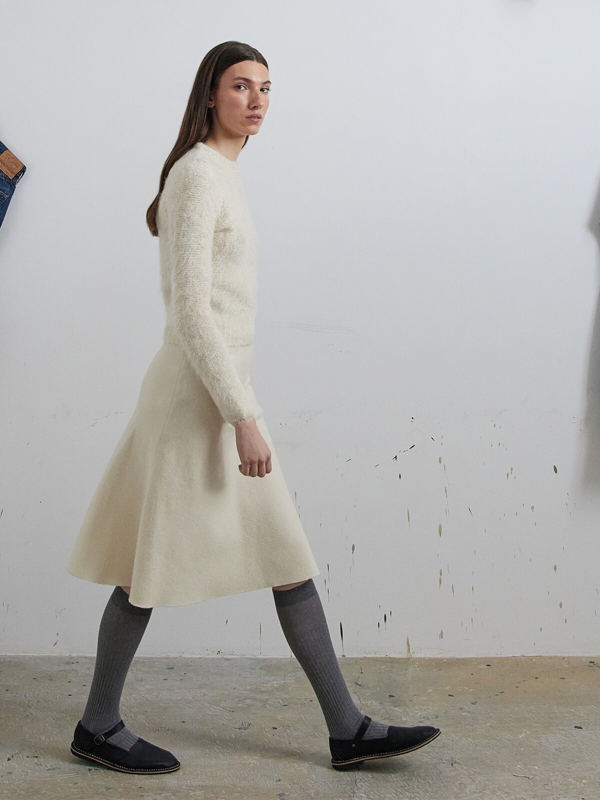 Suri sweater Image