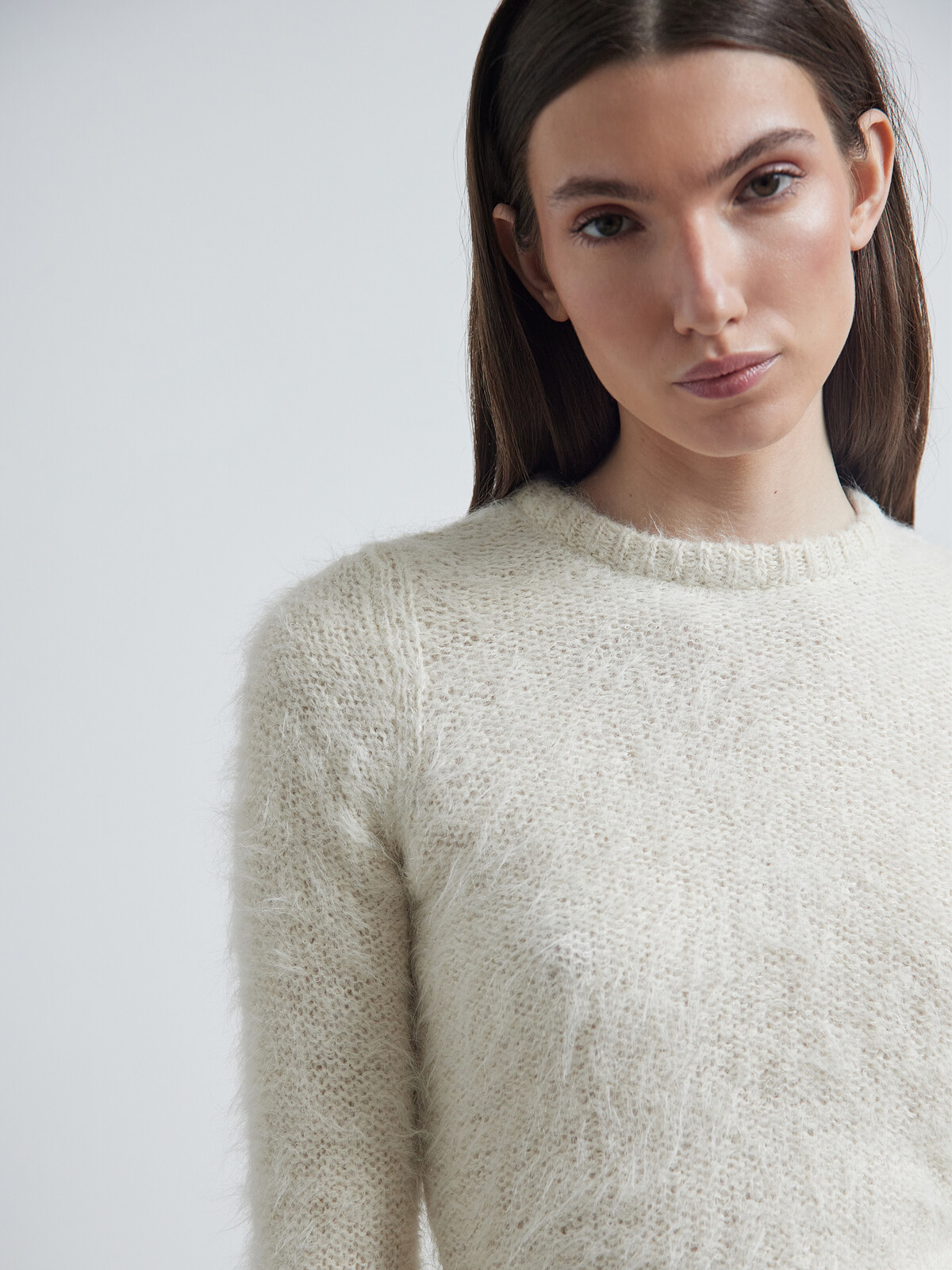 Suri sweater Image
