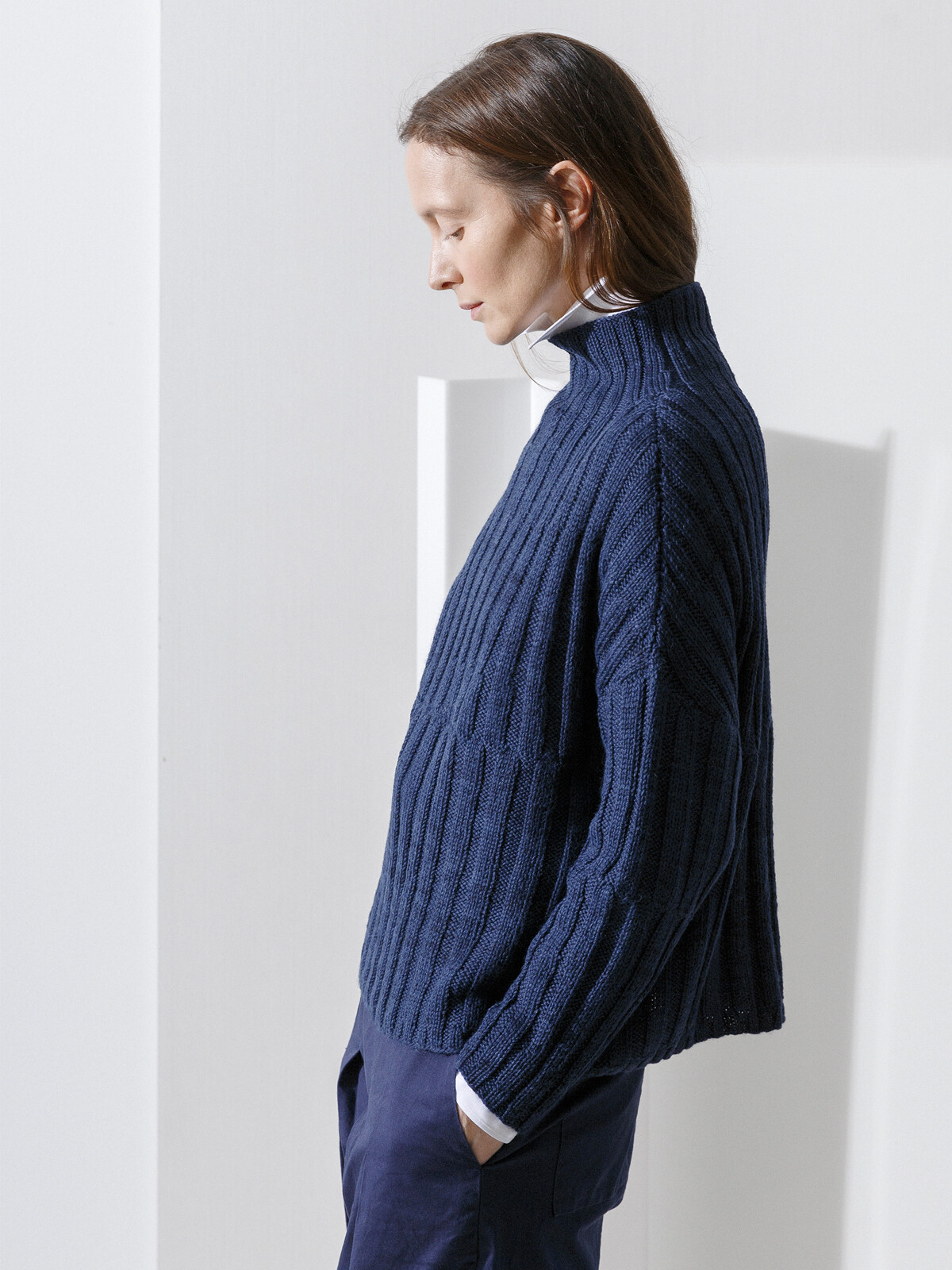 Funnel sweater Image