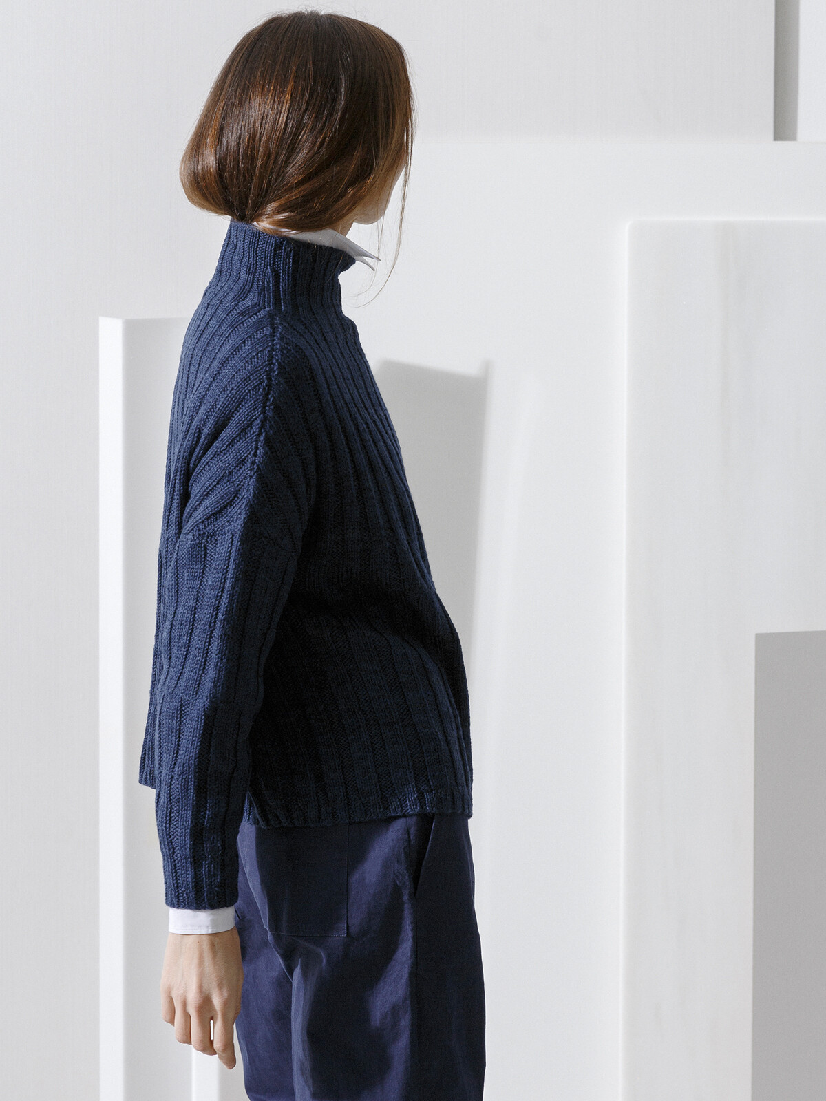 Funnel sweater Image