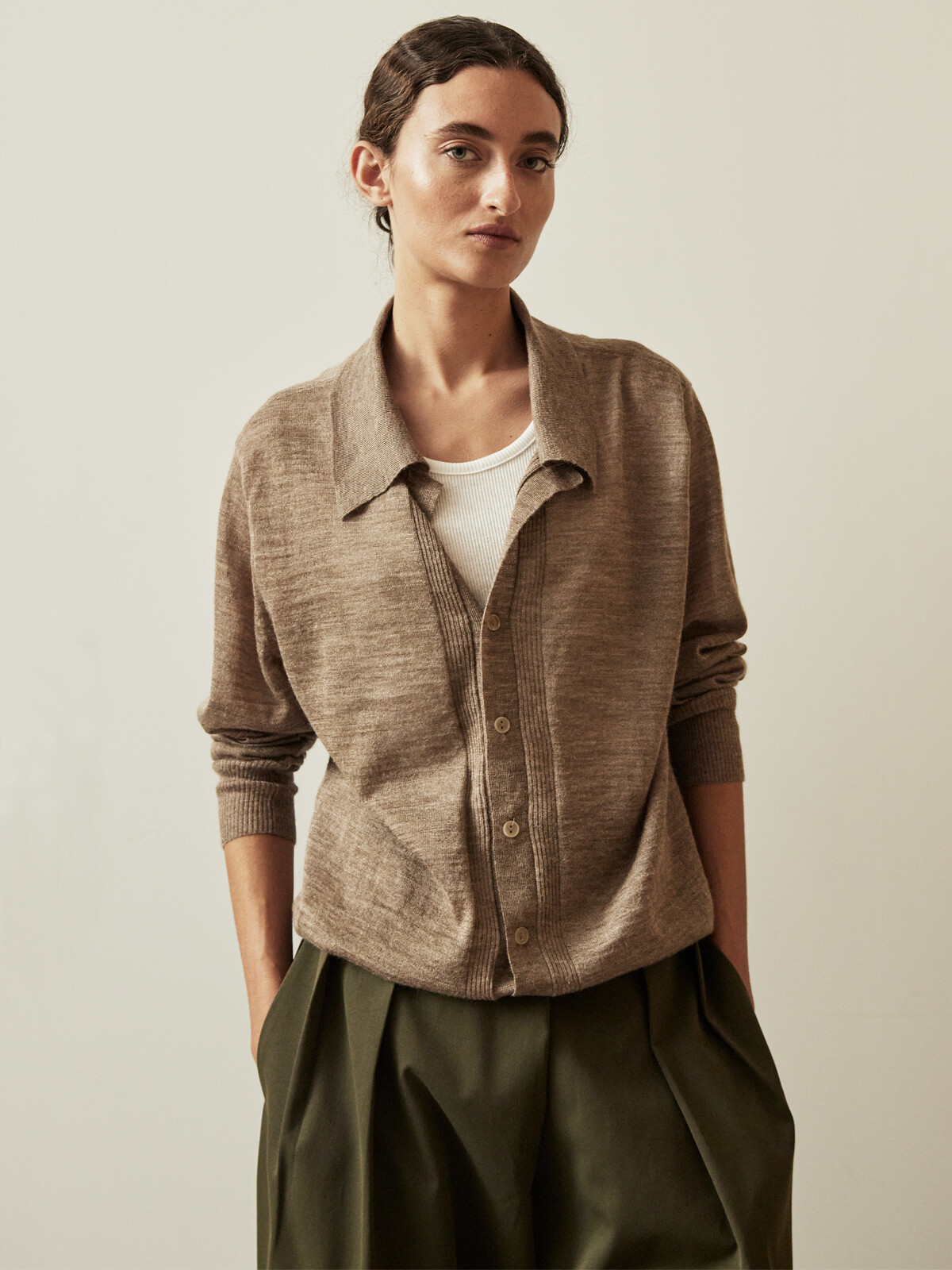 Sheer collar cardigan Image