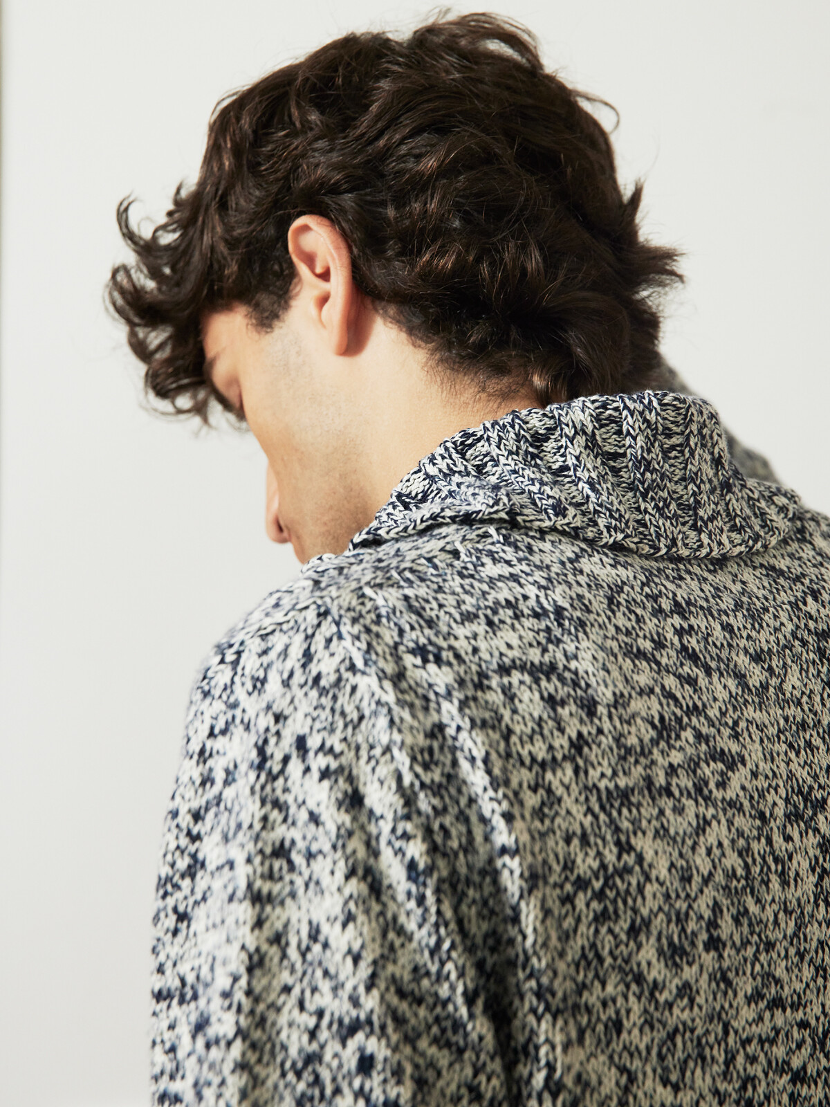 Collar cardigan Image