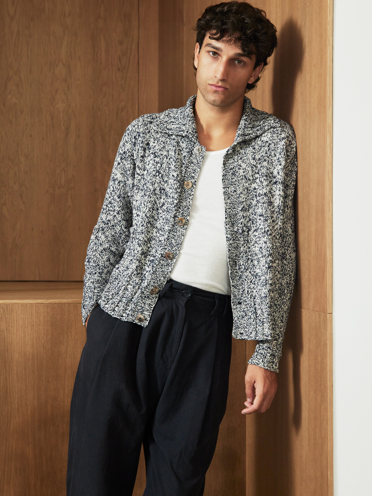 Collar cardigan Image