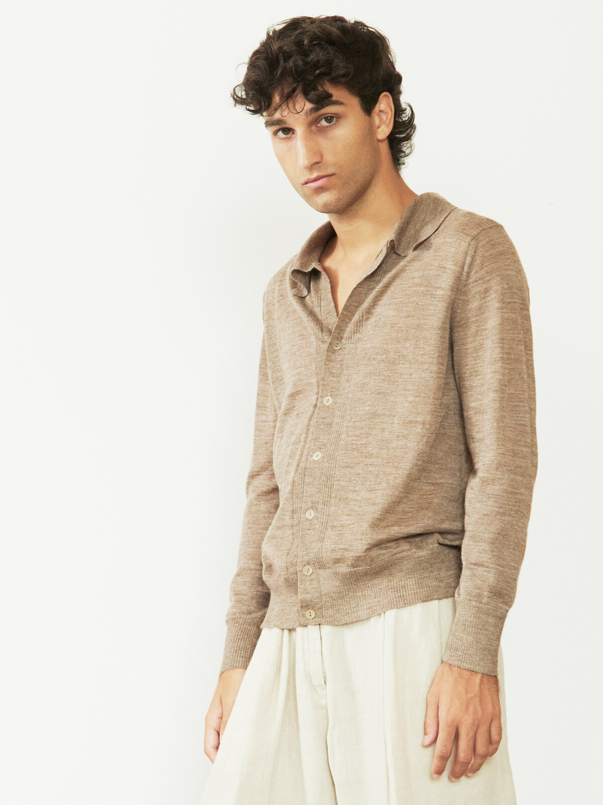 Sheer collar cardigan Image
