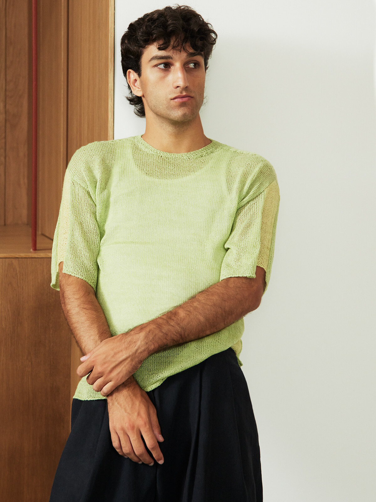 Over looping t-shirt Image