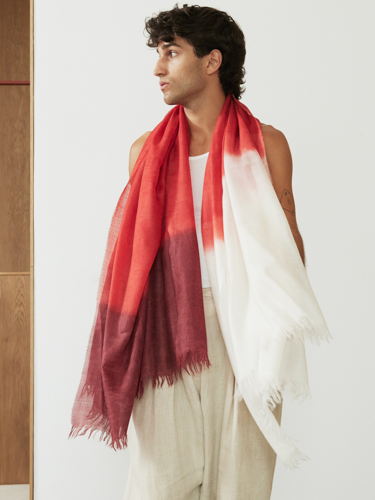 Handpainted scarf Image