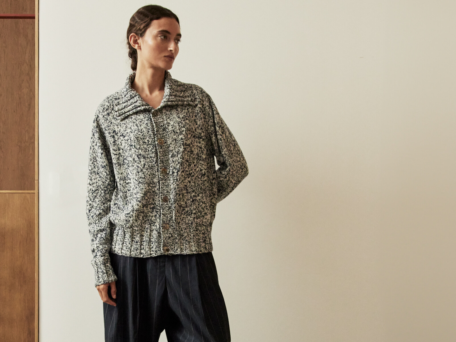 Collar cardigan Image