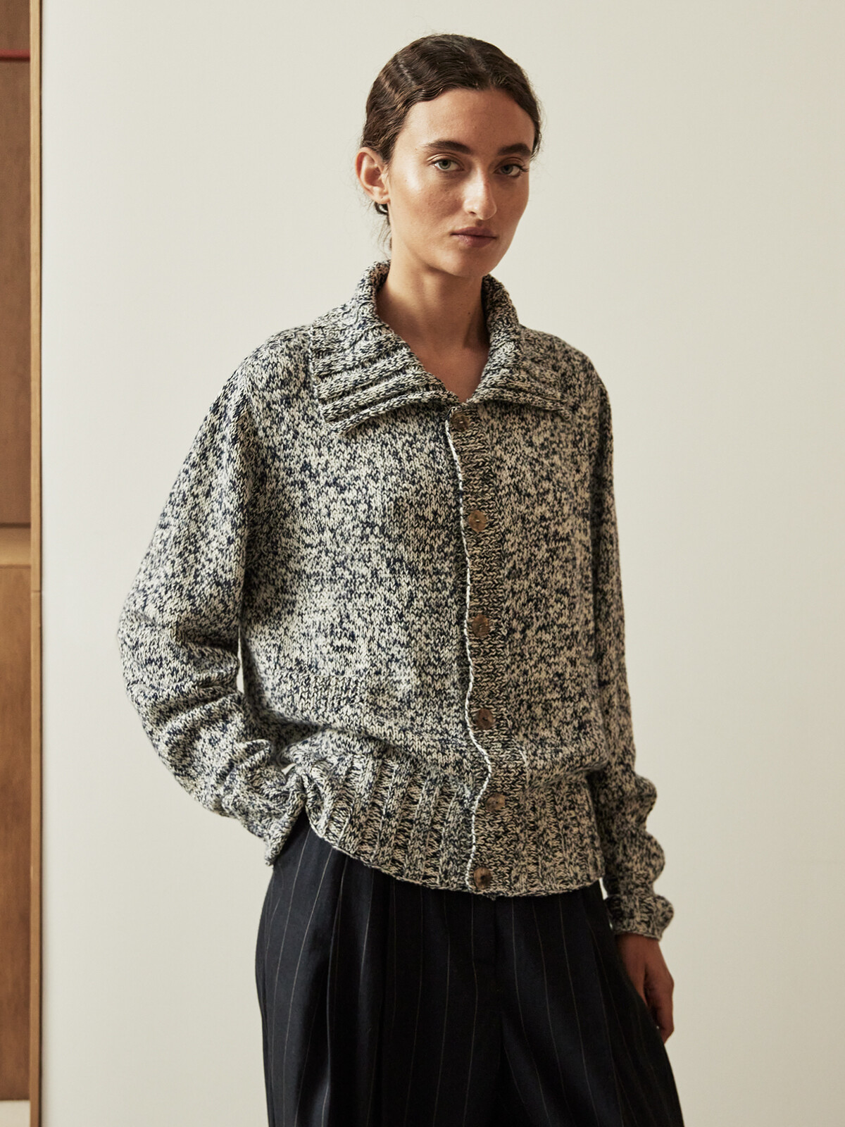 Collar cardigan Image