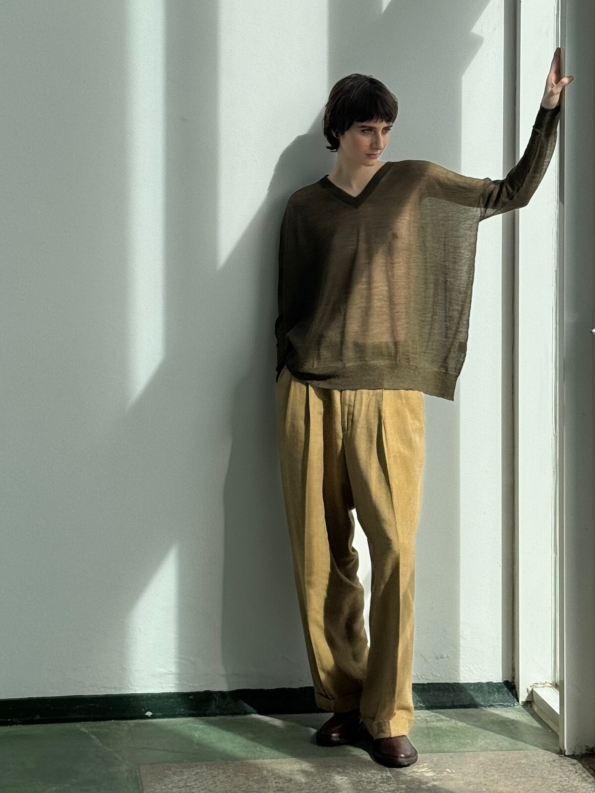 V-neck sweater Image