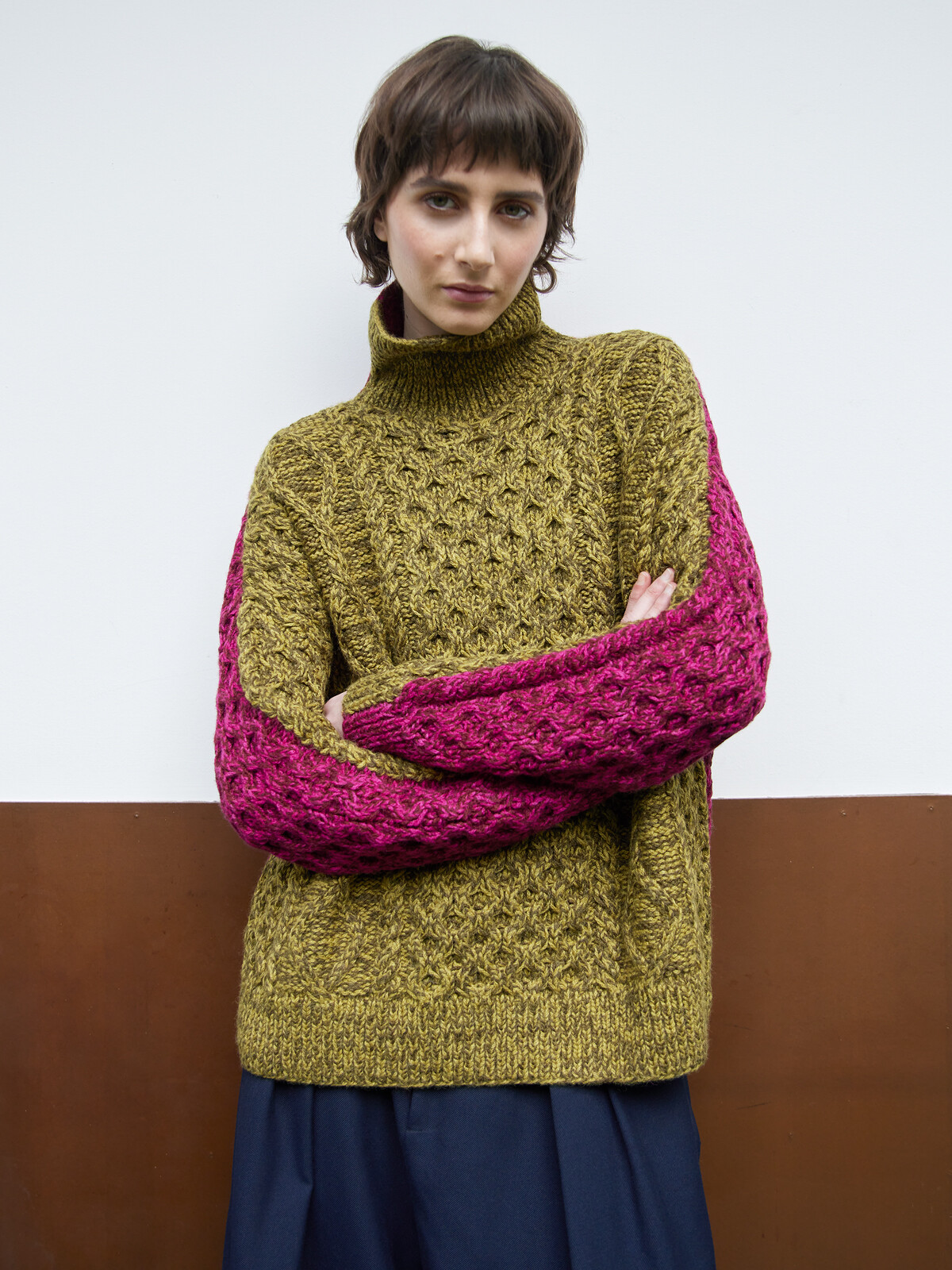 Funnel patterns sweater Image