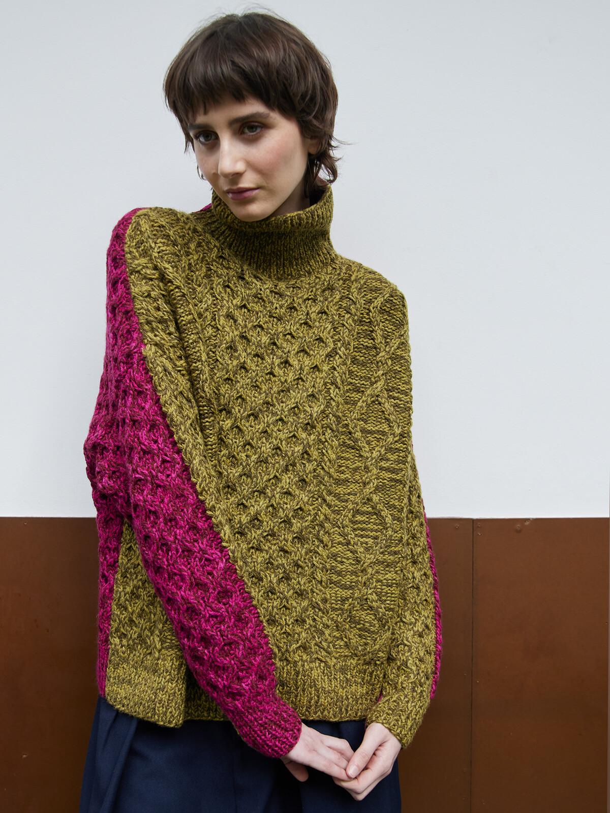 Funnel patterns sweater Image