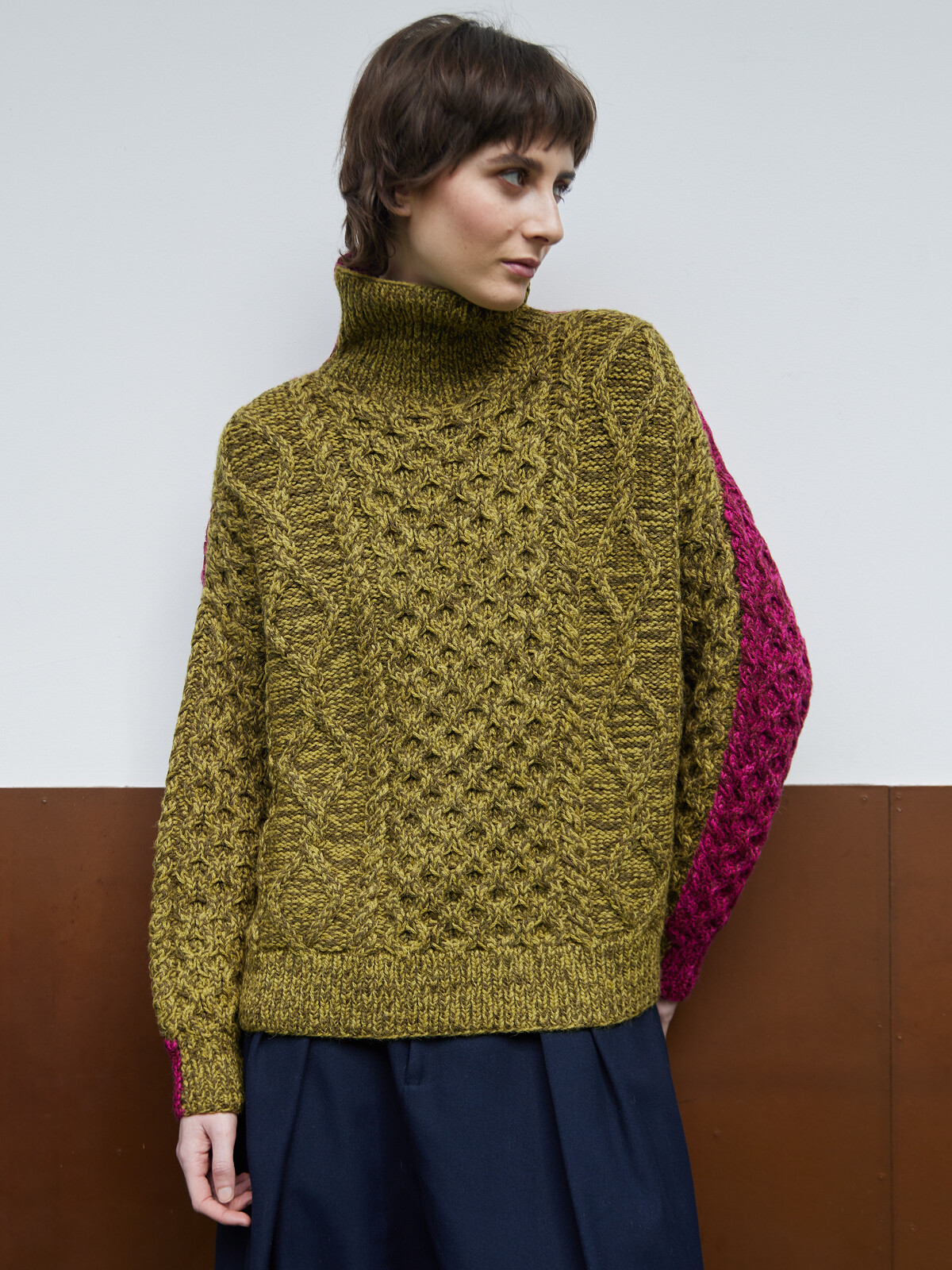 Funnel patterns sweater Image