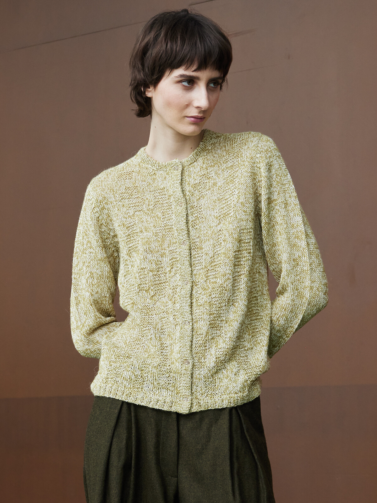 Roots cardigan Image