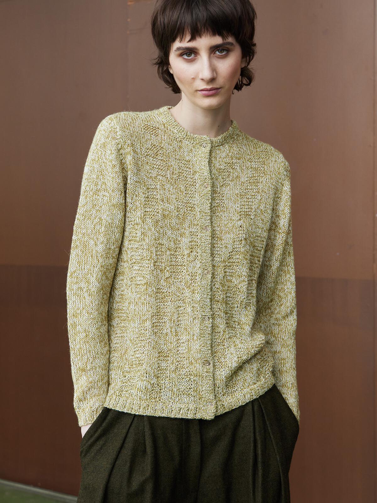 Roots cardigan Image