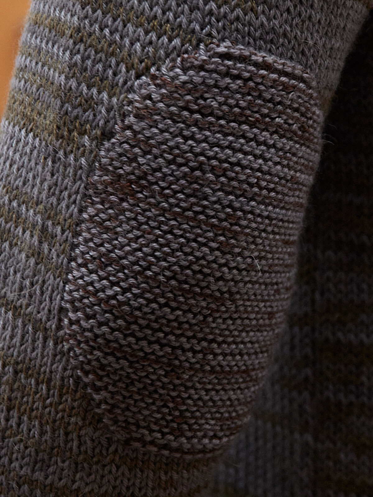 Elbows sweater Image
