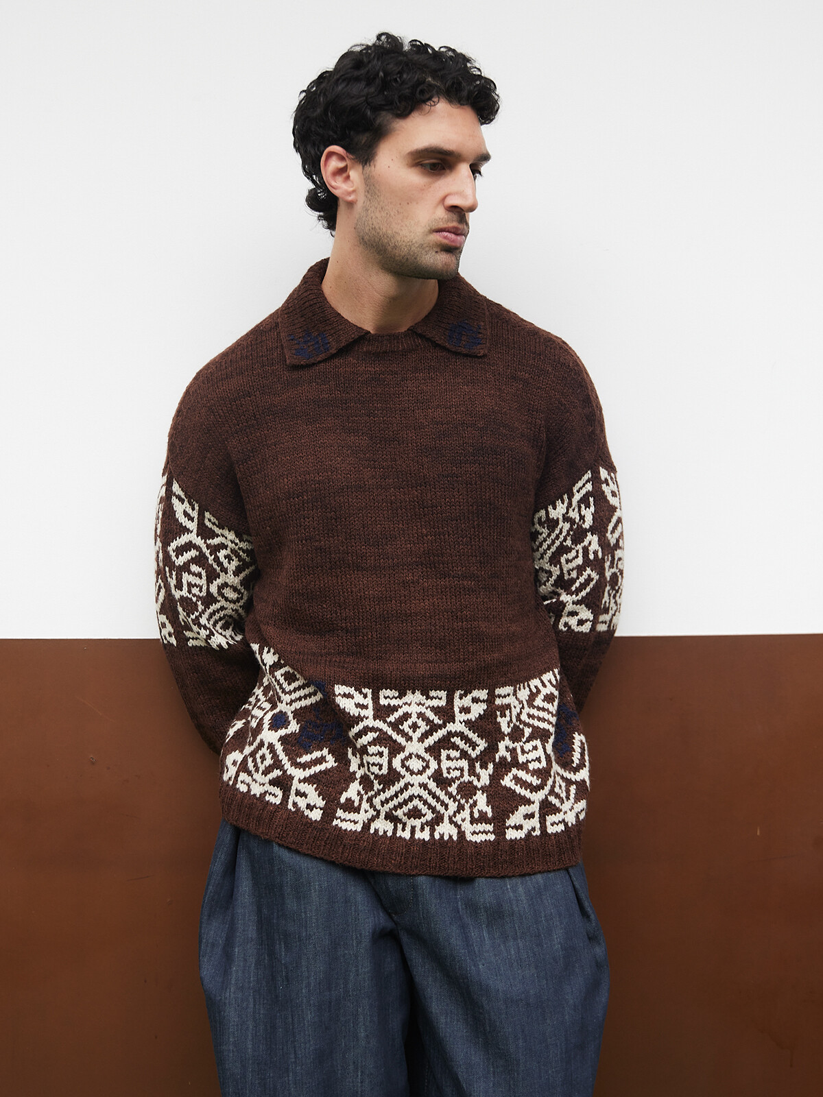 Collar jacquard sweater Image