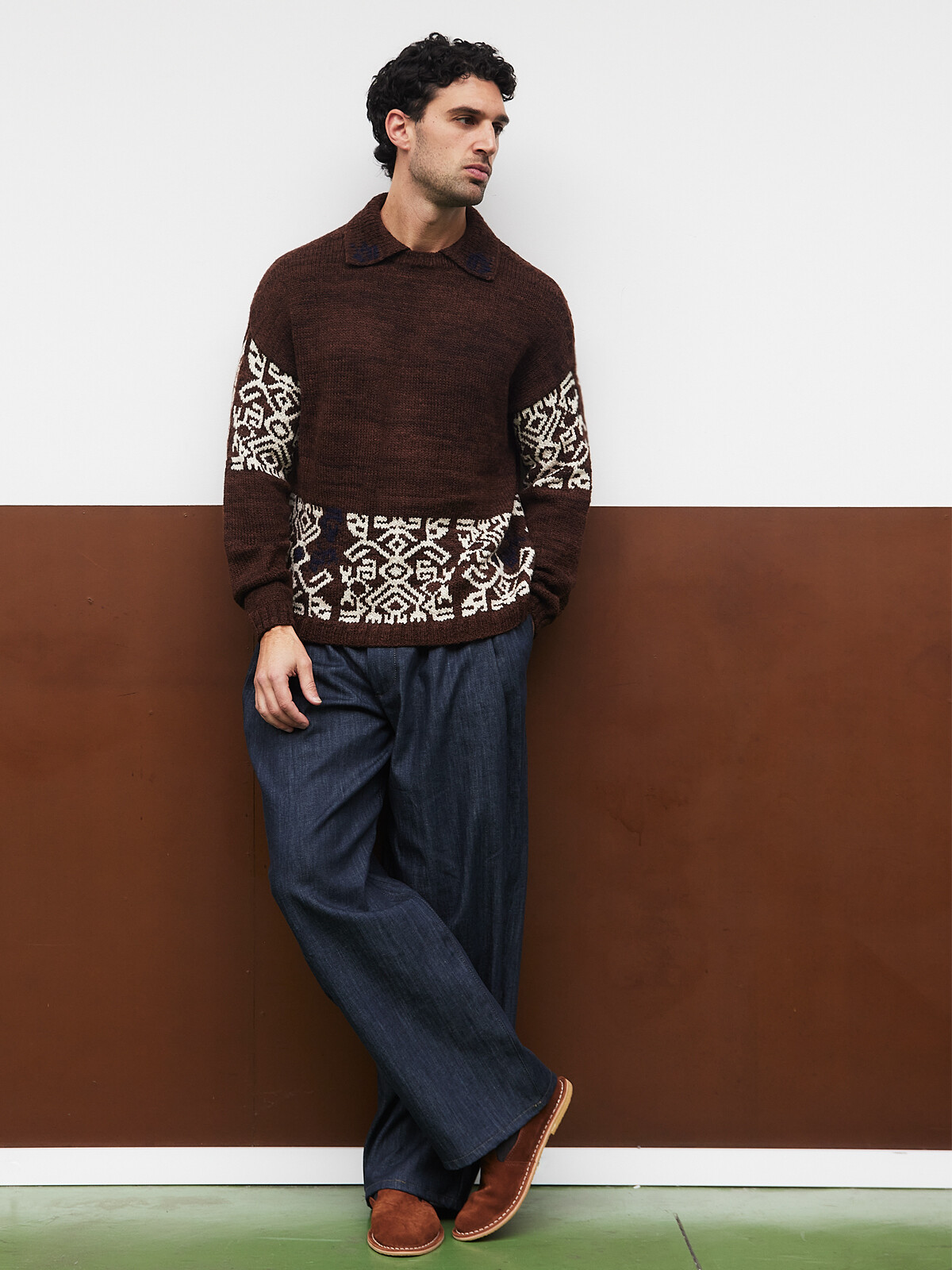 Collar jacquard sweater Image