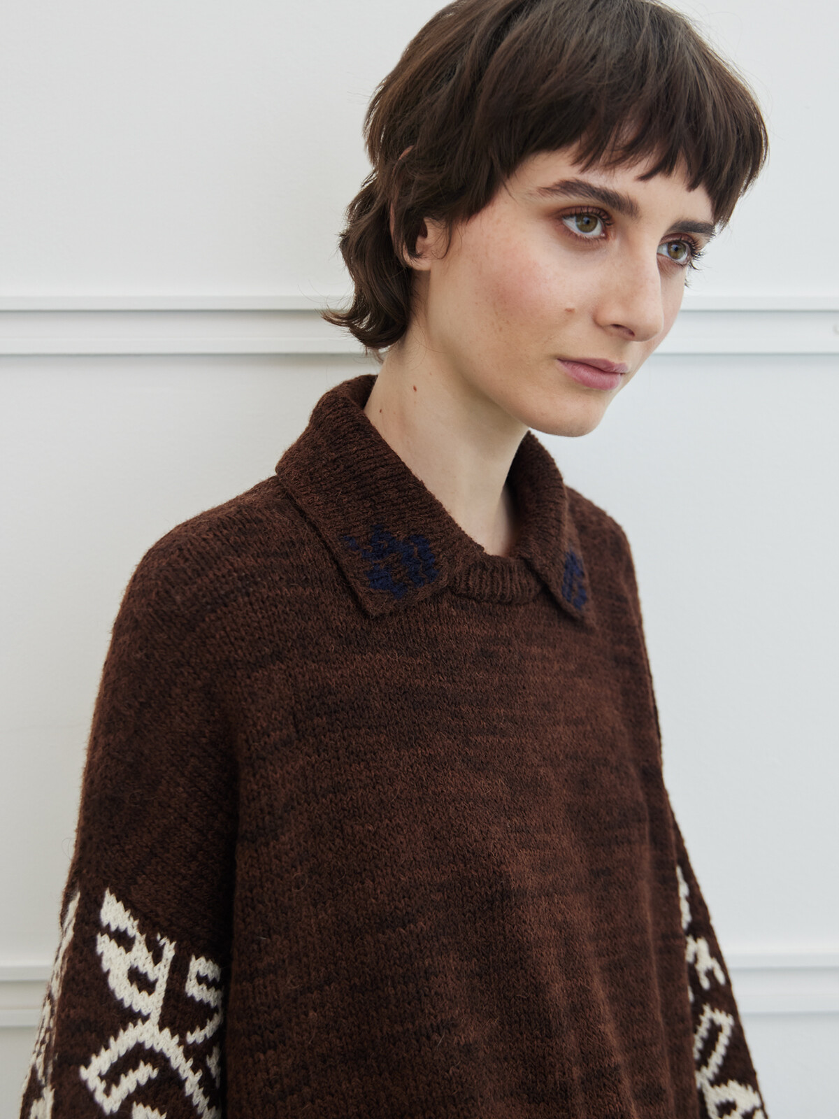 Collar jacquard sweater Image