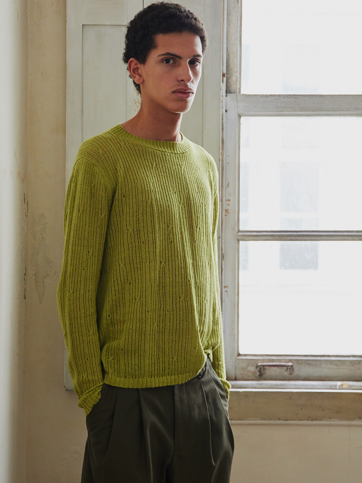 Ribbed loose knit sweater Image