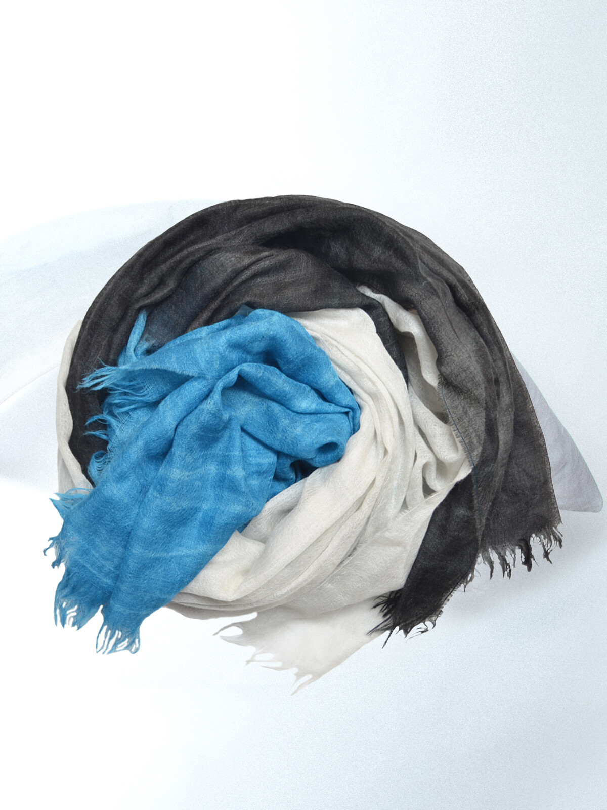 Handpainted scarf Image