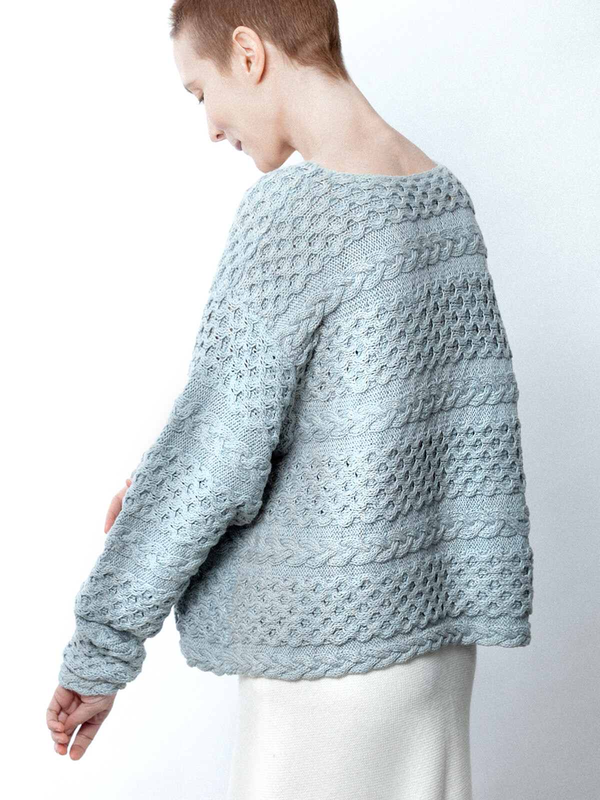 Cables sweater Image